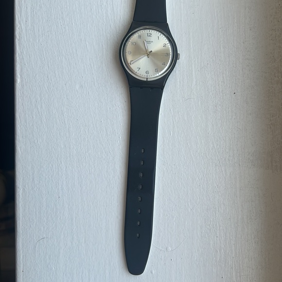 Swatch Original black watch with silver face - Picture 3 of 5